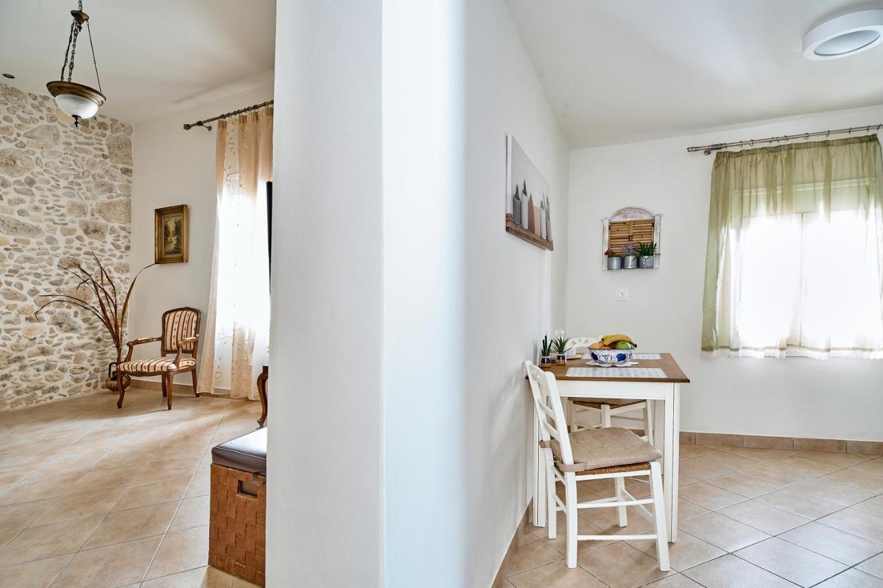 Ekavi Apartment Kíszamosz Kültér fotó